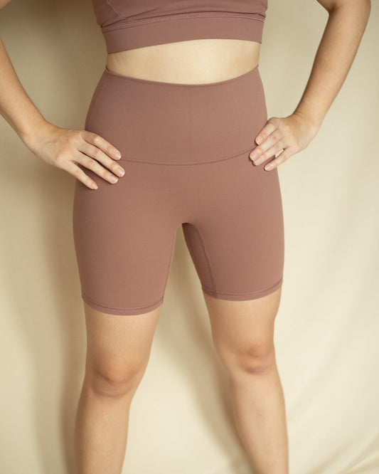 Train shorts 2.0 in Cocoa - New Day Activewear